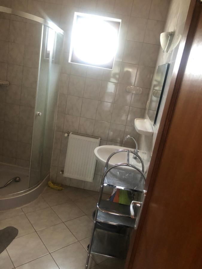 Zalakarosi Egerfa Nyaralohaz Foeldszinti Es Emeleti Apartman מראה חיצוני תמונה