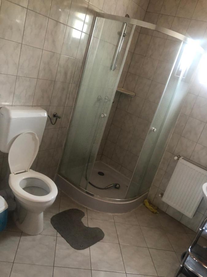 Zalakarosi Egerfa Nyaralohaz Foeldszinti Es Emeleti Apartman מראה חיצוני תמונה